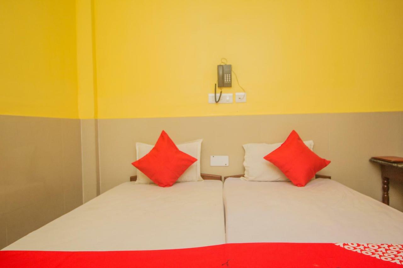 Oyo 44995 Royal Park Hotel Māldah Kültér fotó