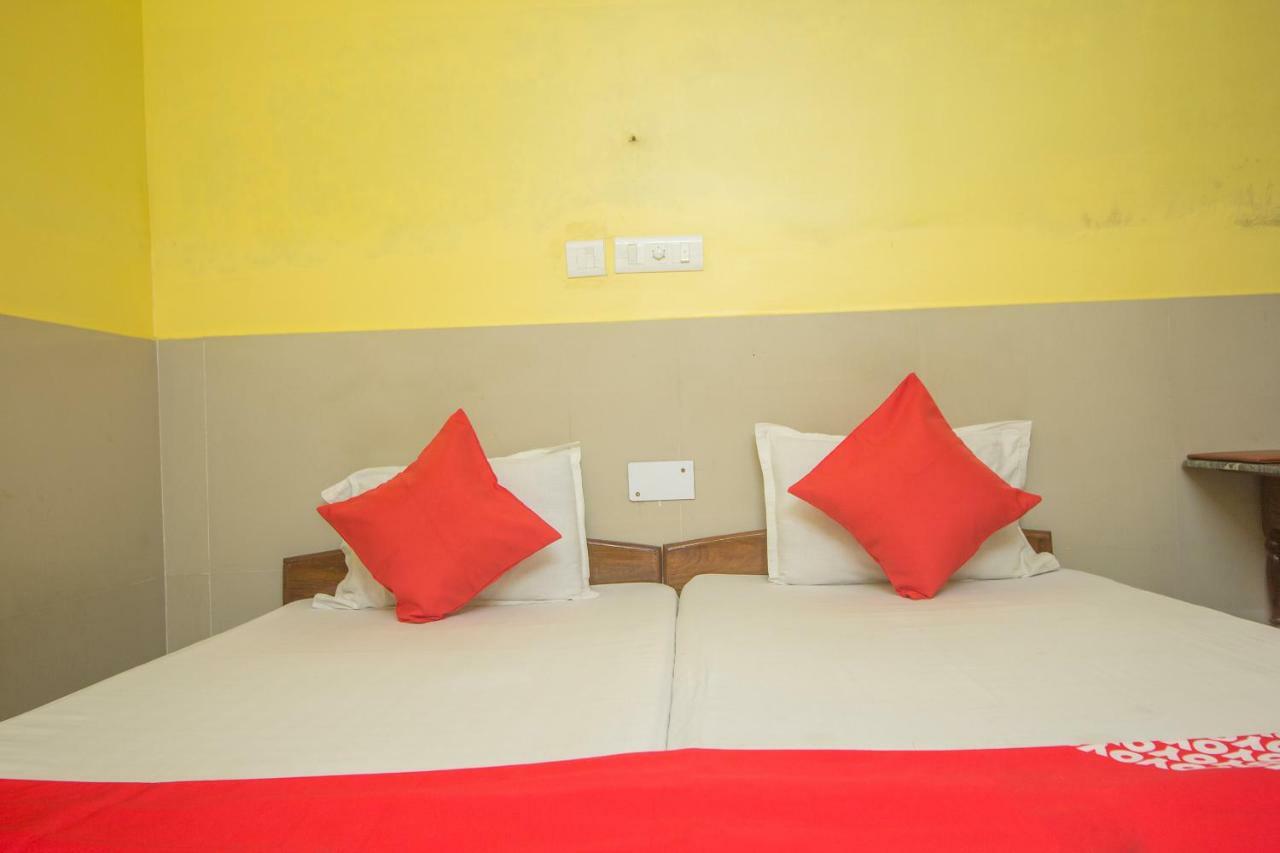 Oyo 44995 Royal Park Hotel Māldah Kültér fotó
